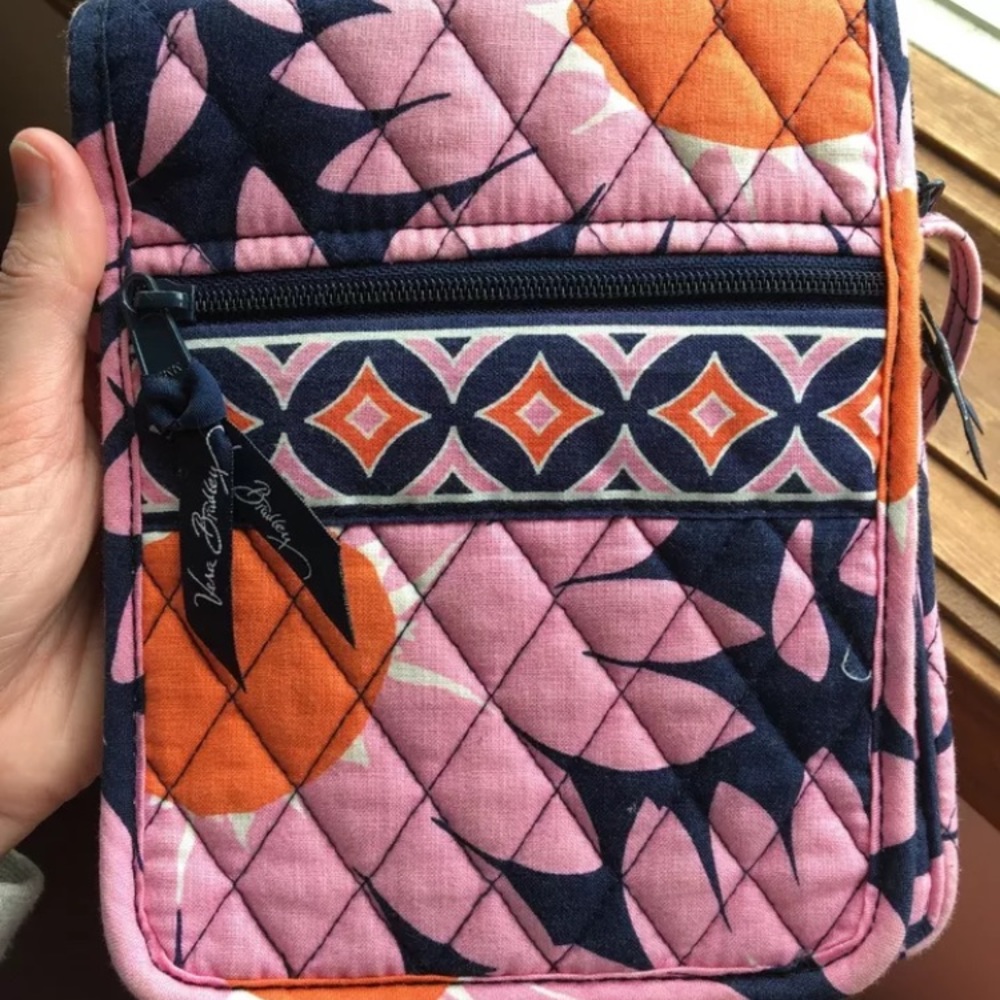 Vera Bradley cross body purse Loves Me pink flower